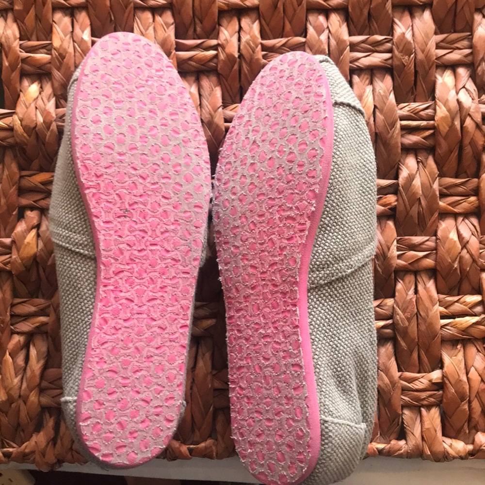 TOMS - Picture 6 of 6